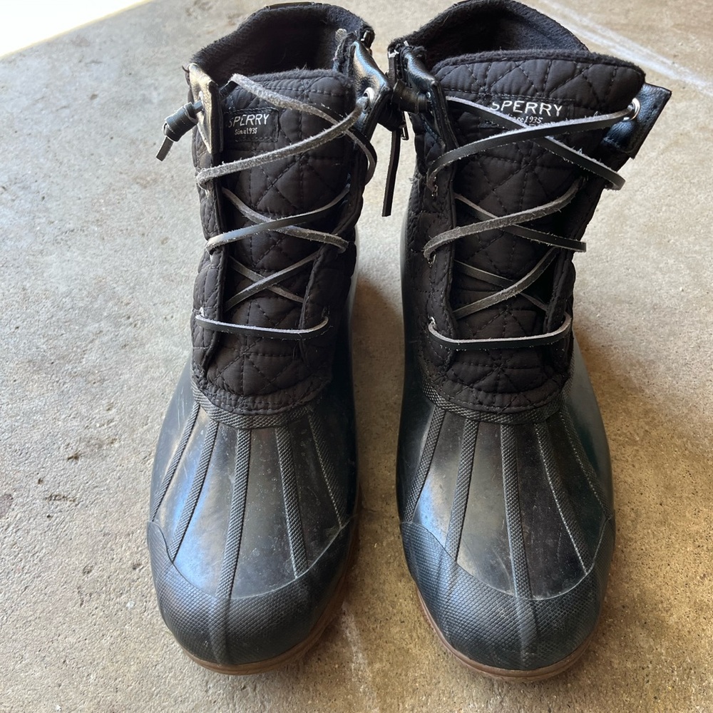 Sperry’s duck boots / rain boots